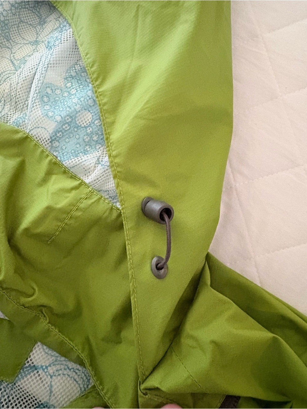 Columbia Titanium Green Waterproof Hooded
Rain Jacket Small - Picture 12 of 16
